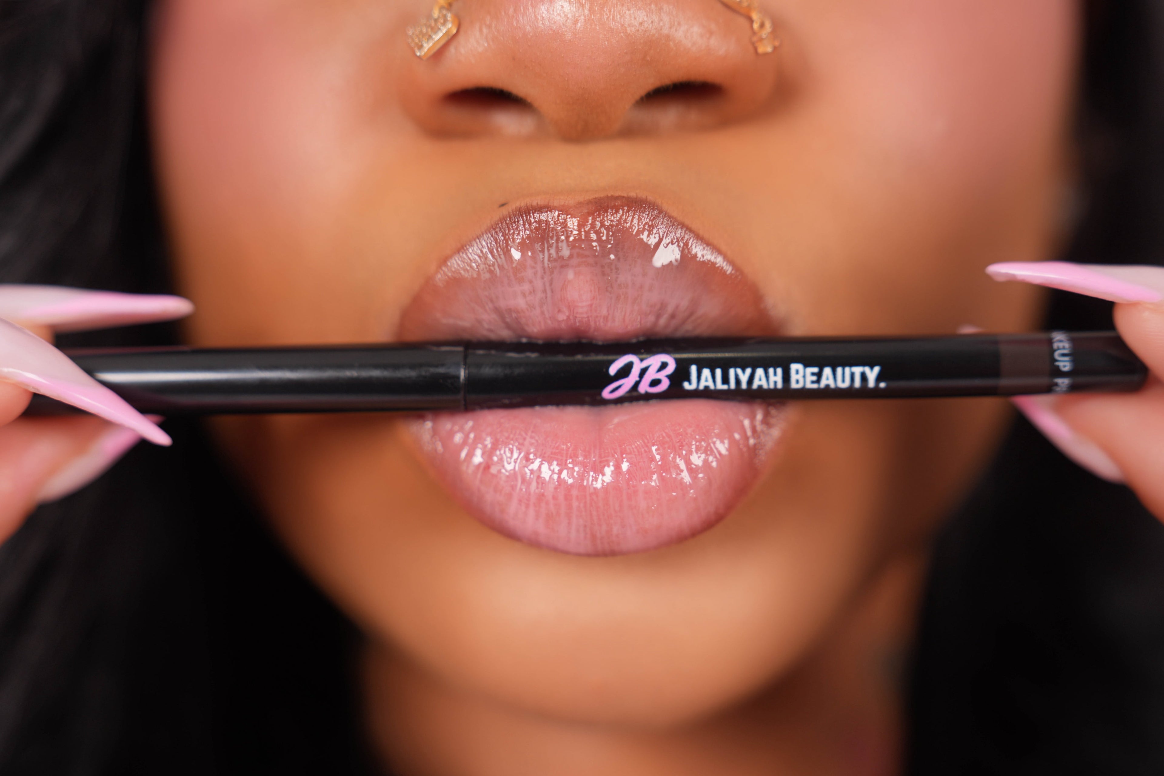Snatch Me Lip Liner
